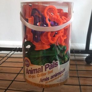 Wilton Animal Pals 50-P.C. cookie cutter set